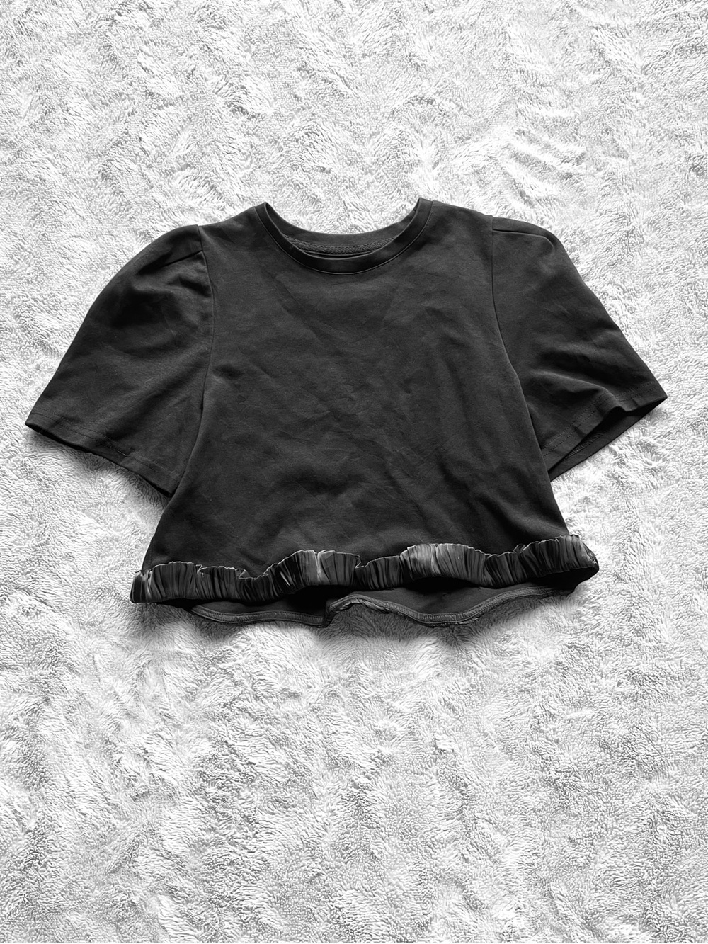 Black Ruffle Hem Cropped Tee